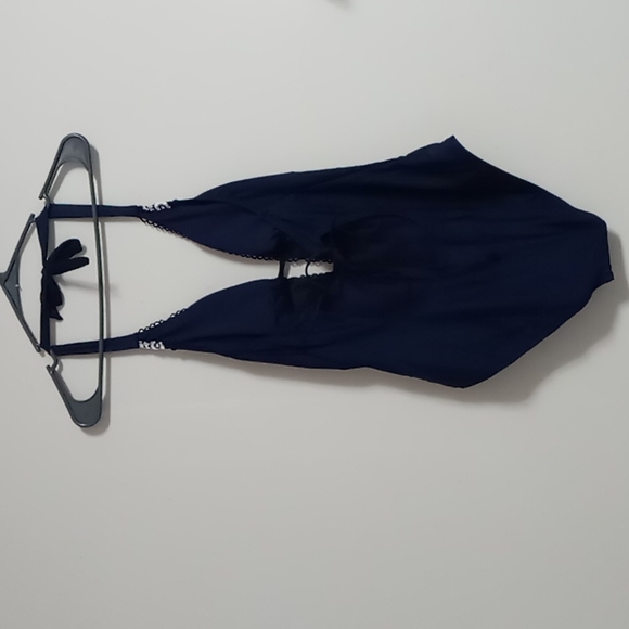 NEW Kona Sol one piece swimsuit medium with crochet design in front - Picture 3 of 11